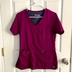 Maroon Grey’s Anatomy scrub top size small